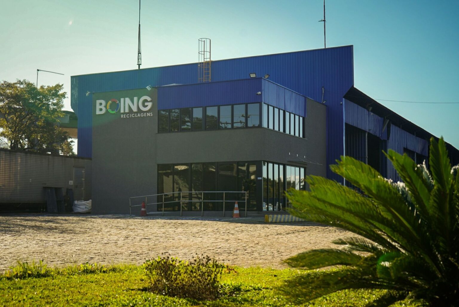 Fachada da Boing Reciclagens